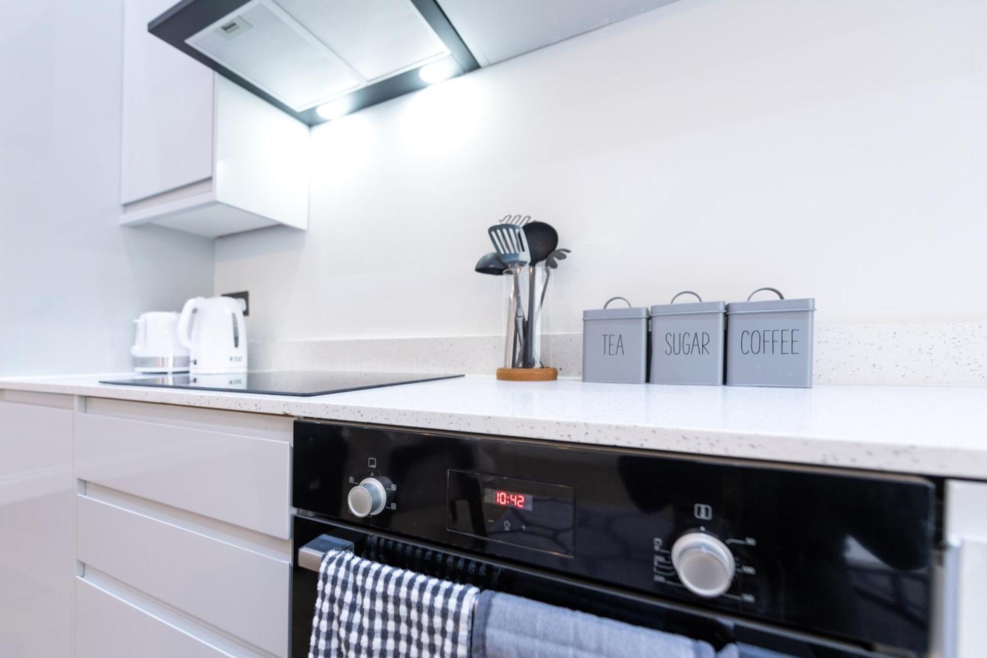 런던 Ealing Residency 아파트 호텔 외부 사진