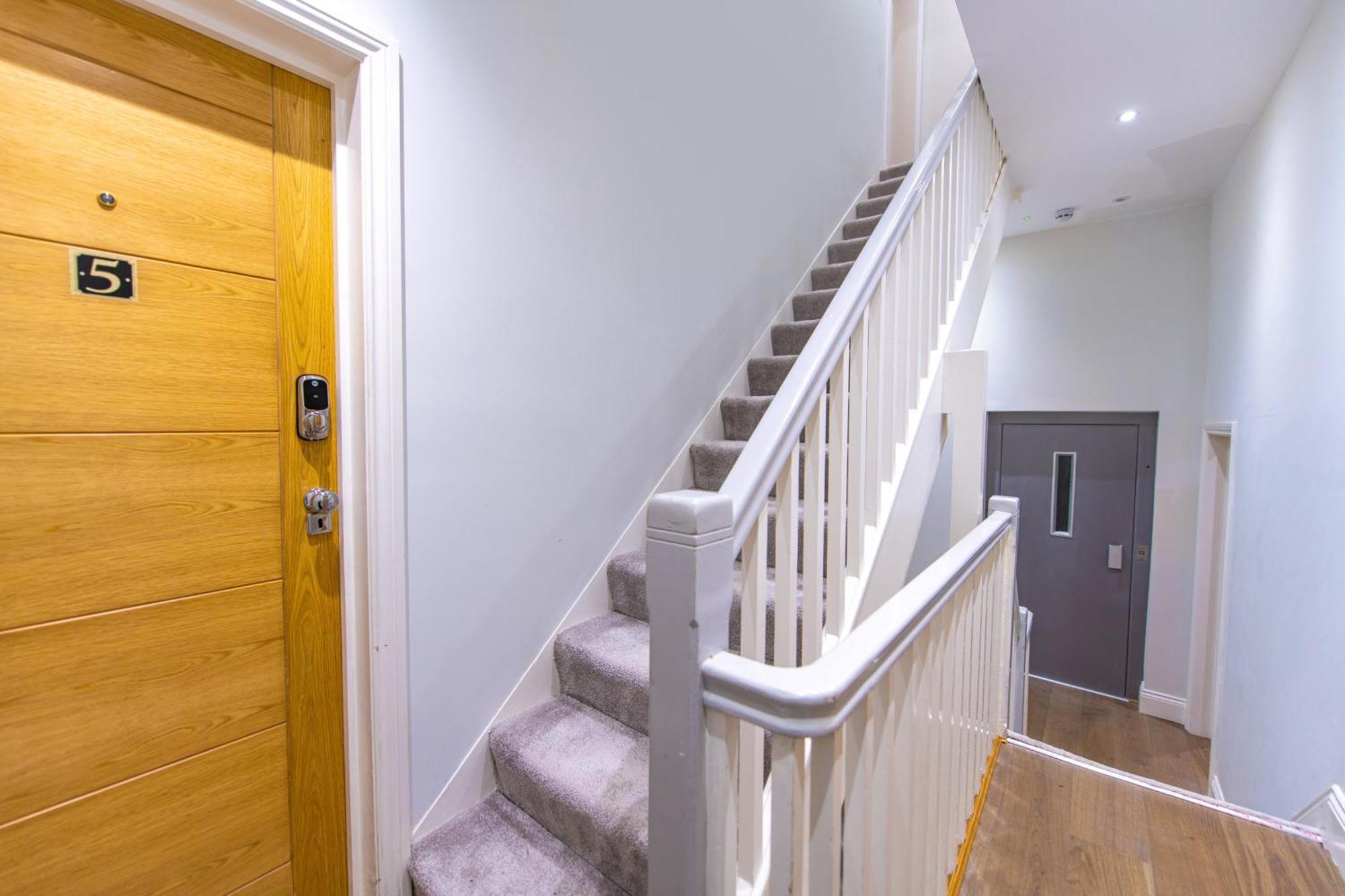 런던 Ealing Residency 아파트 호텔 외부 사진